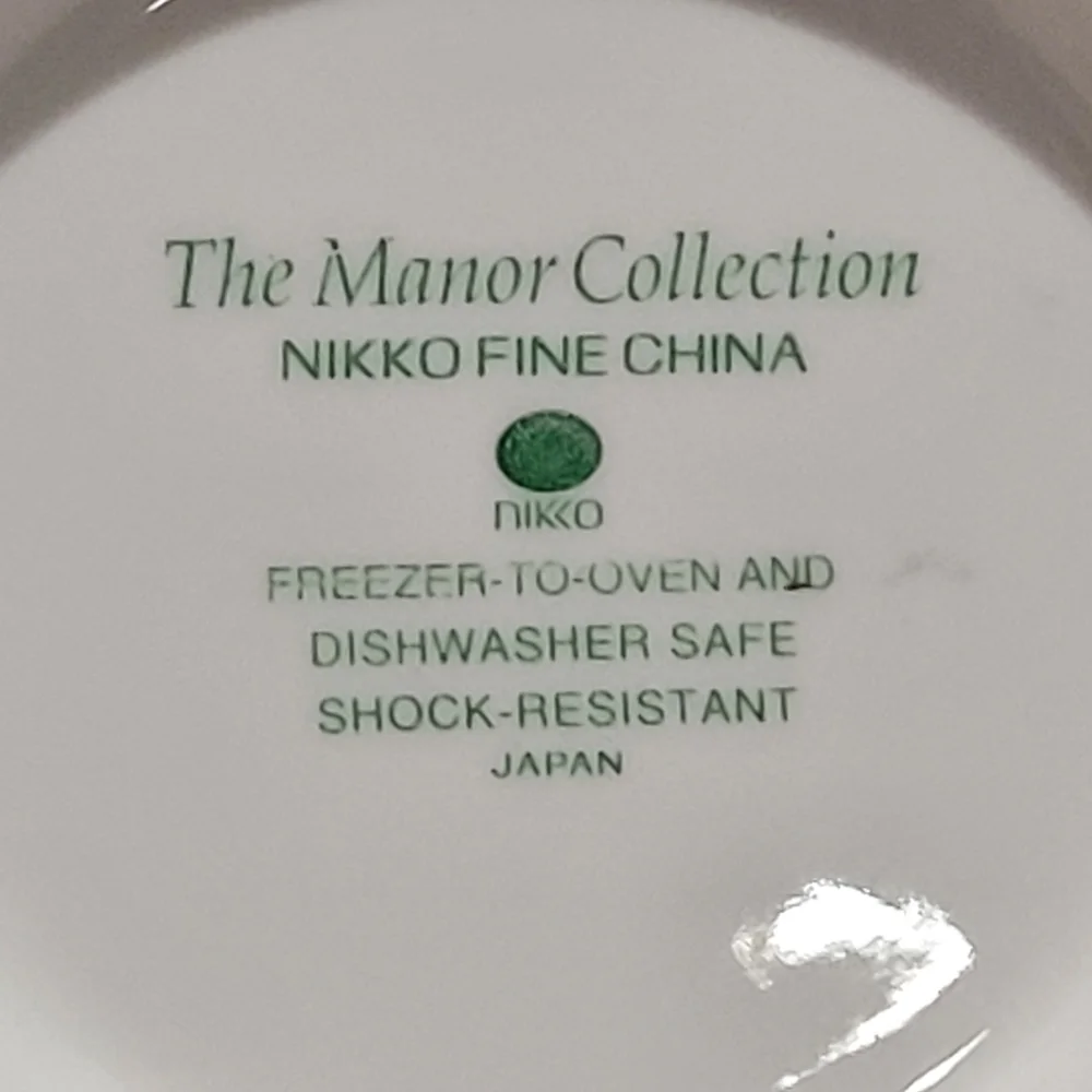 Nikko Purple Pansies Sugar Bowl & Lid The Manor Collection